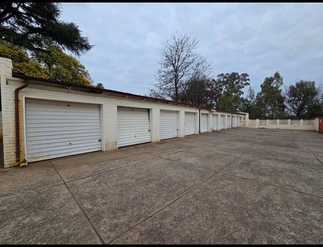 2 BEDROOM TOWNHOUSE FOR SALE IN THREE RIVERS PROPER